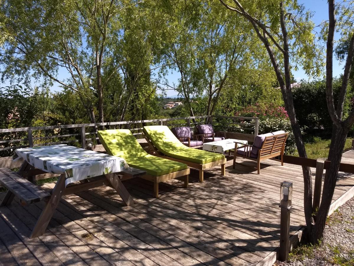 Les Terrasses De Valensole Bed and Breakfast Exteriör bild